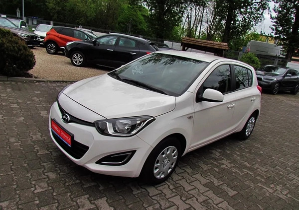 Hyundai i20 cena 18800 przebieg: 216000, rok produkcji 2013 z Ropczyce małe 172